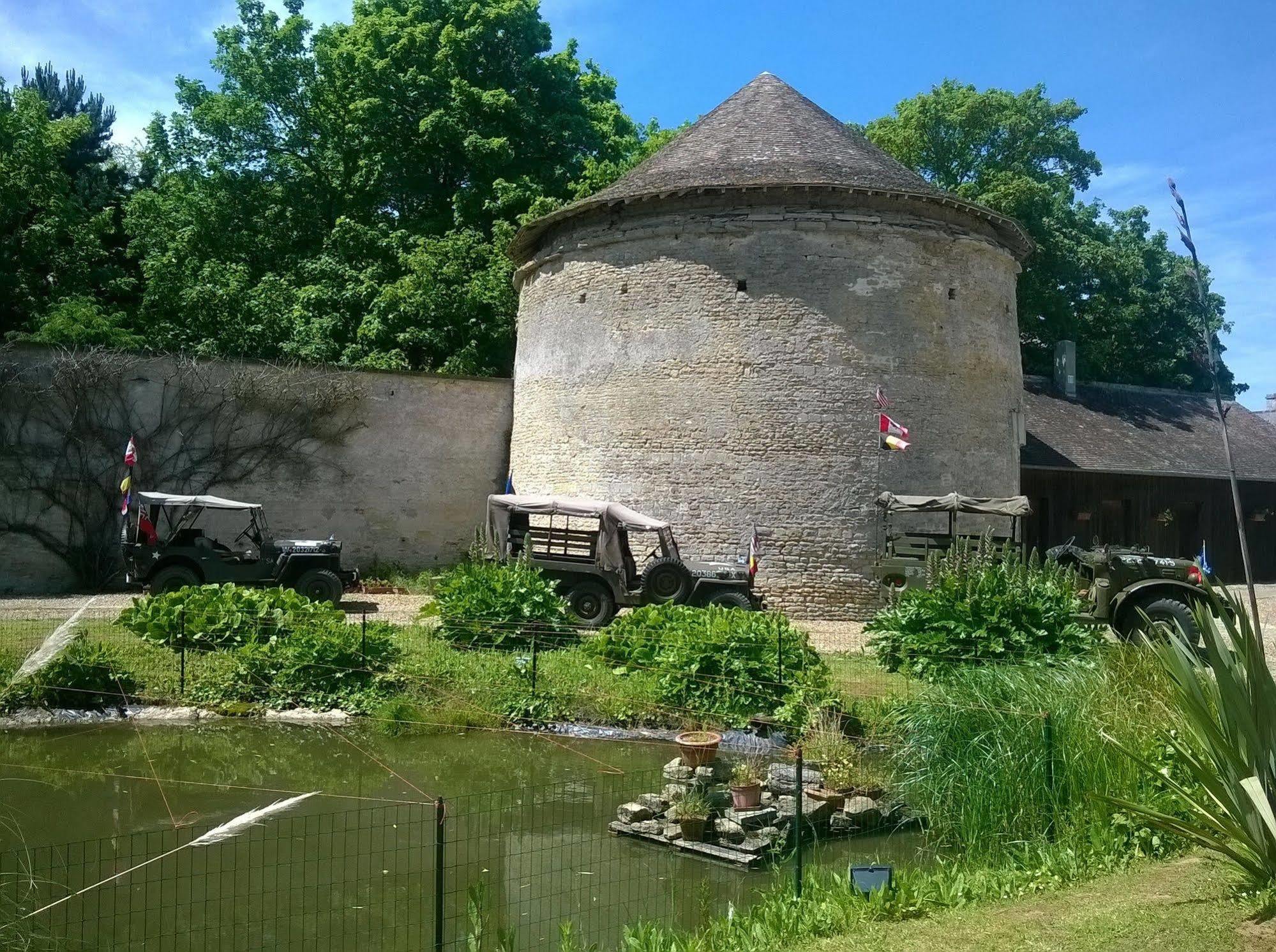 Auberge De La Luzerne Bernières-sur-Mer Buitenkant foto